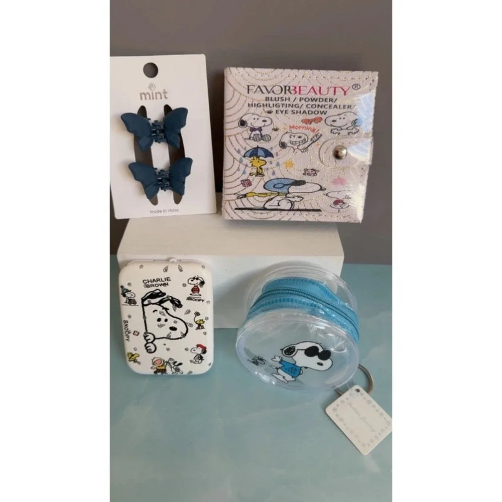 Adorable Snoopy bundle - Picture 6 of 6
